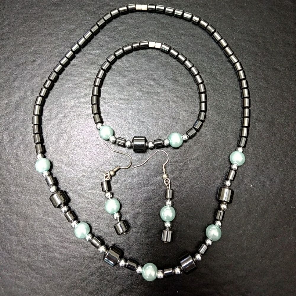 Hematite matching necklace, bracelet and earring set 7" 16"